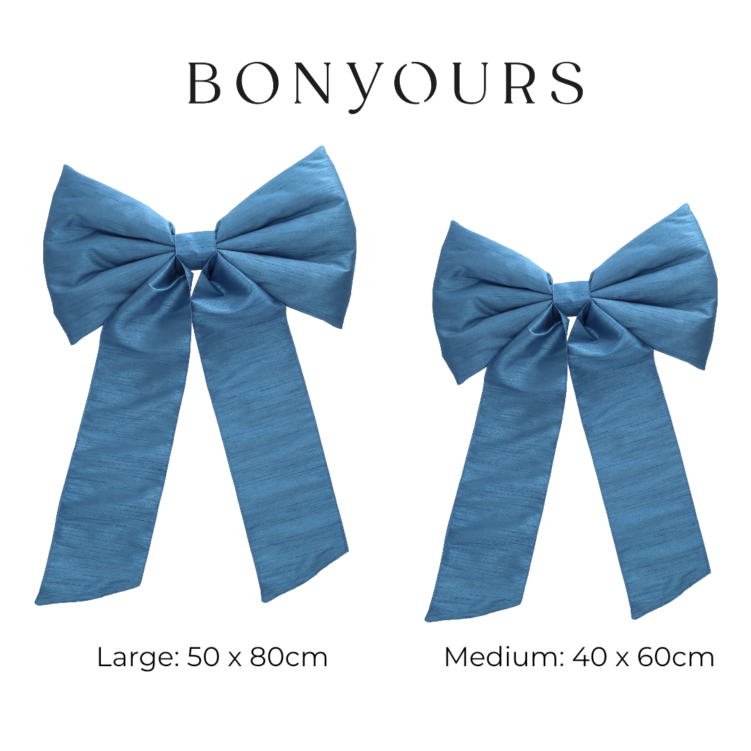 Twee blauwe strikformaten large medium