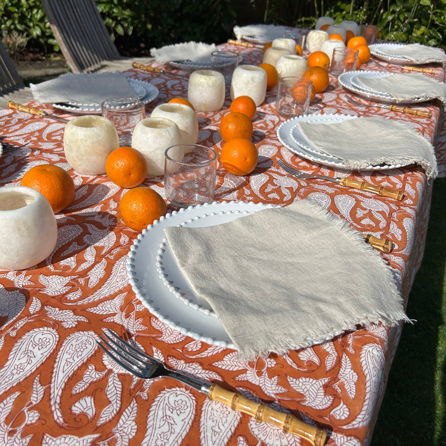 Tafelkleed Amazely Paisley, oranje paisley print