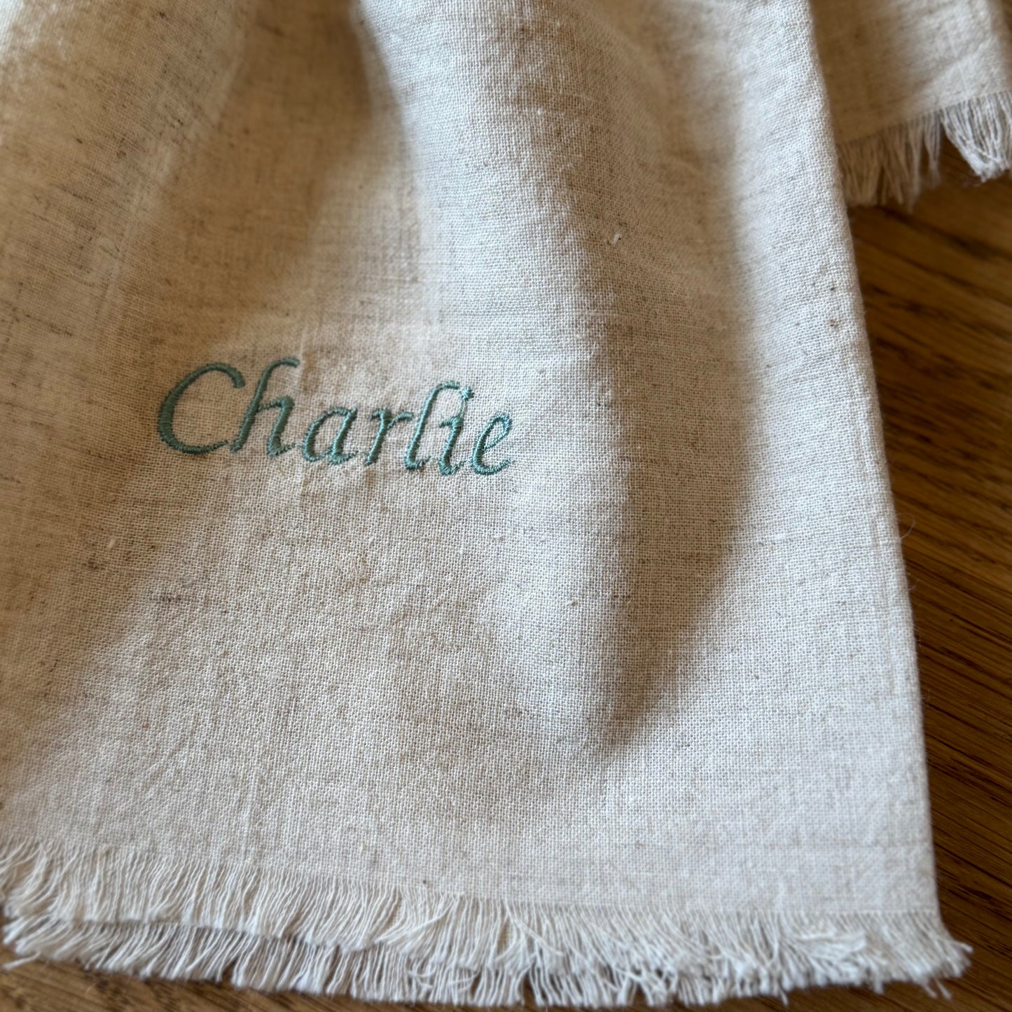 Servet Natural Ruffle - personaliseerbaar